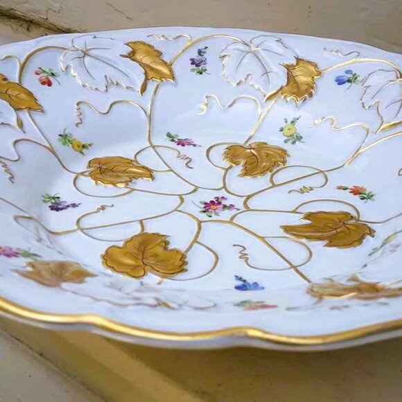 Stunning Antique von Schierholz Gold Gilded Leaves Relief Molded Porcelain Bowl - Picture 11 of 13